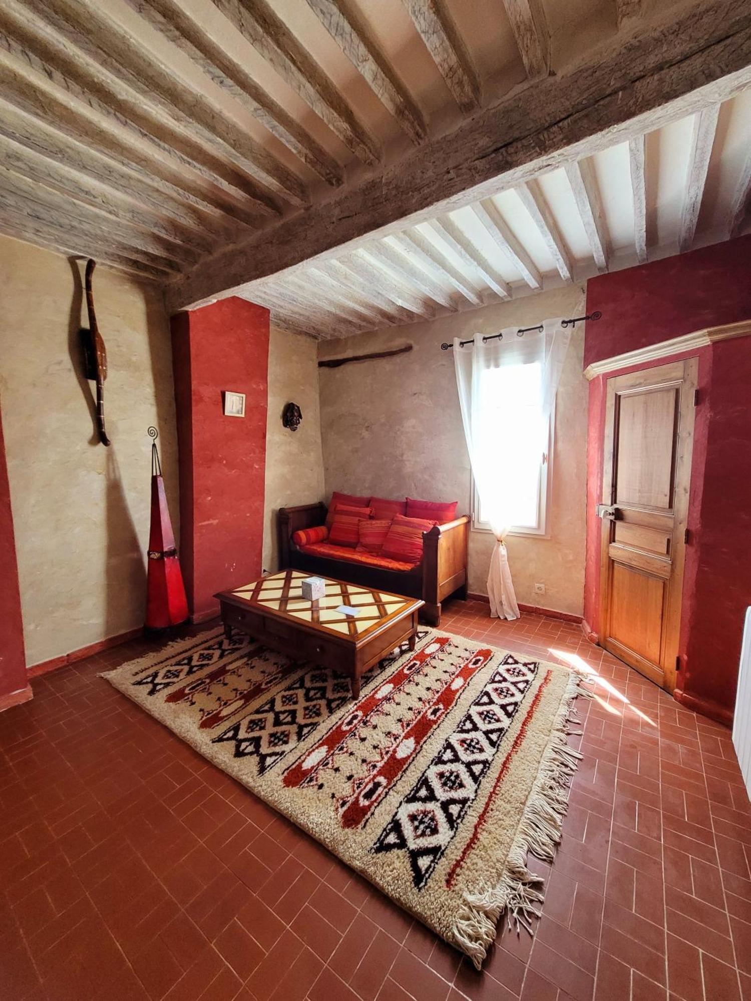 Hotel Au Puits De La Fontaine Tavernes Habitación foto
